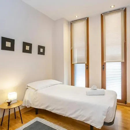 Marieta By The Castle With Ac Apartment